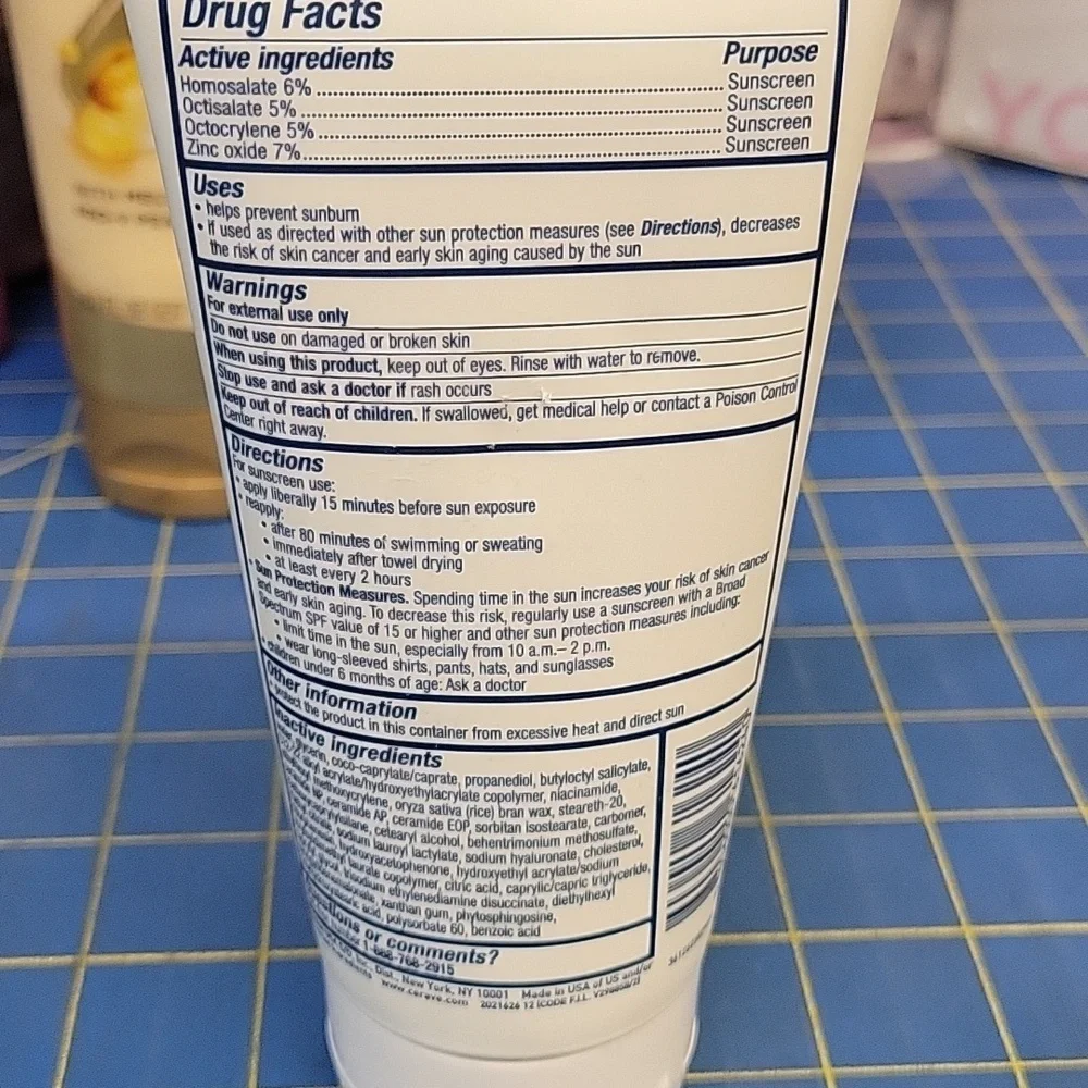 CeraVe Hydrating Sheer Sunscreen SPF 30 - 150ml New In Tube